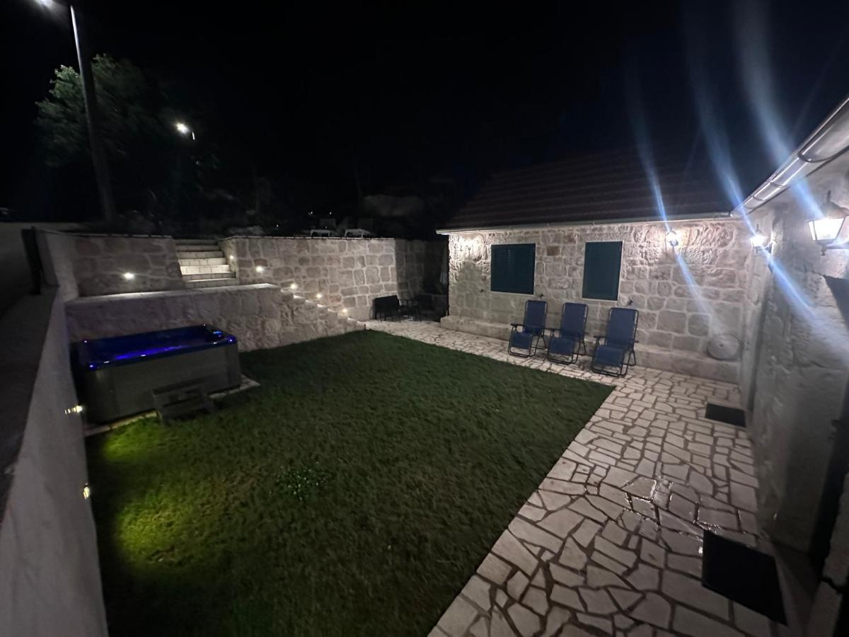 Aga Villa Zagvozd Eksteriør bilde